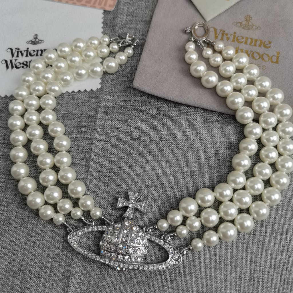 Brand New Vivienne Westwood Necklace
